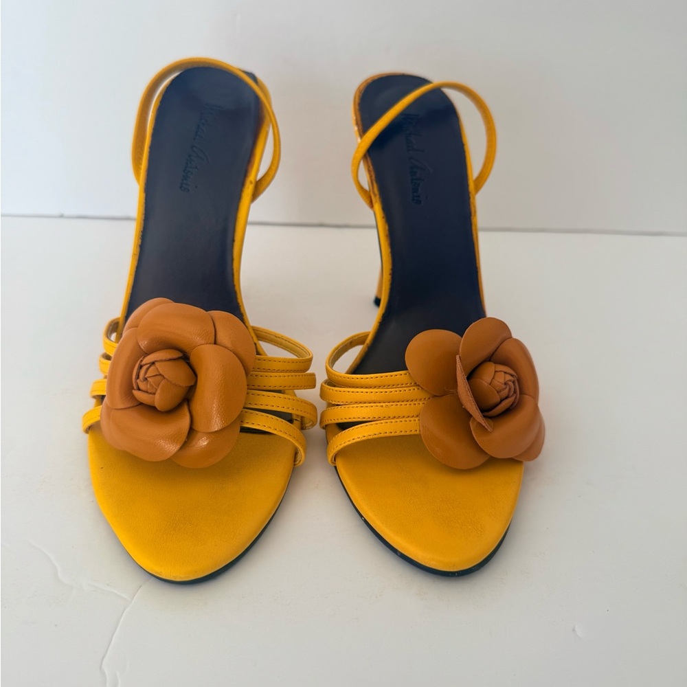 Michael Antonio Elegant Arloe Yellow Floral Heels